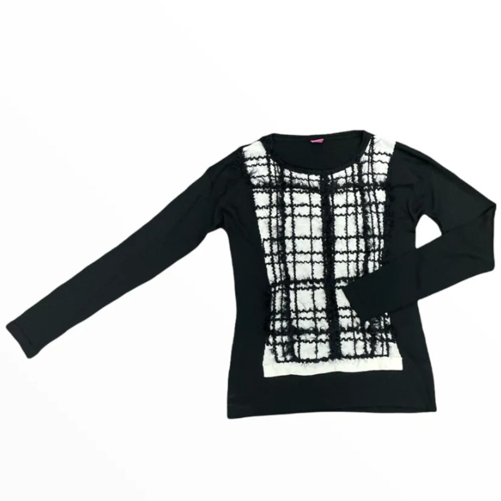 Save The Queen Black and White Crew Neck Sweater